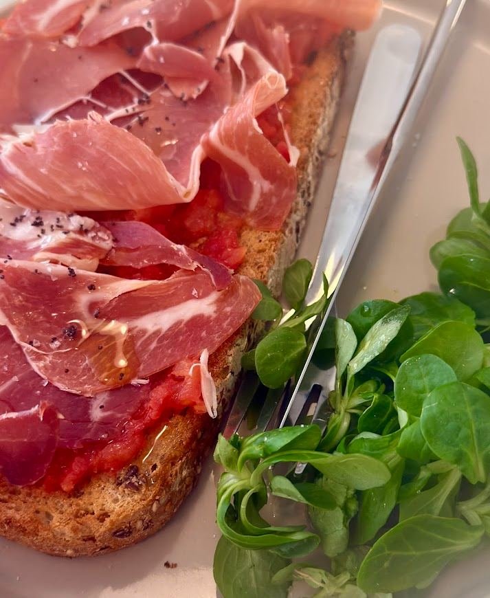 Tosta de jamón, detalle